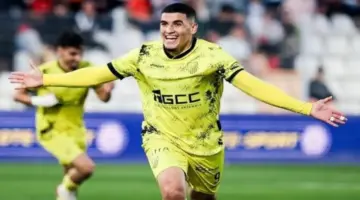 المغرب الفاسي يحسم الجدل بشأن انتقال سفيان بنجديدة إلى الأهلي